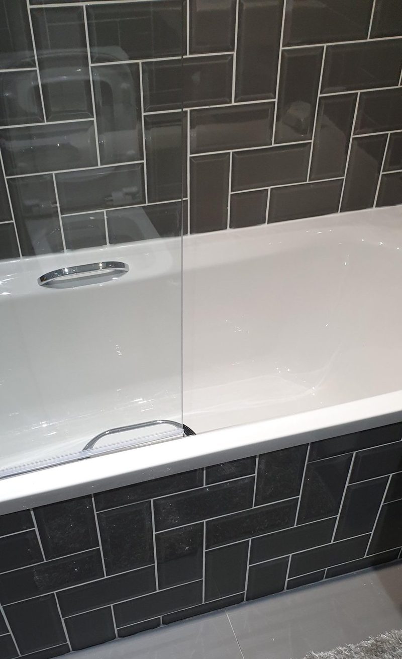Tiled bath panel