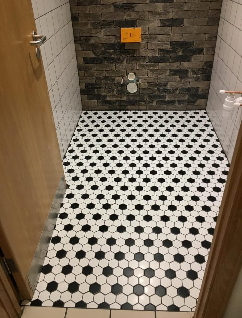 Hexagon mosaic washroom
