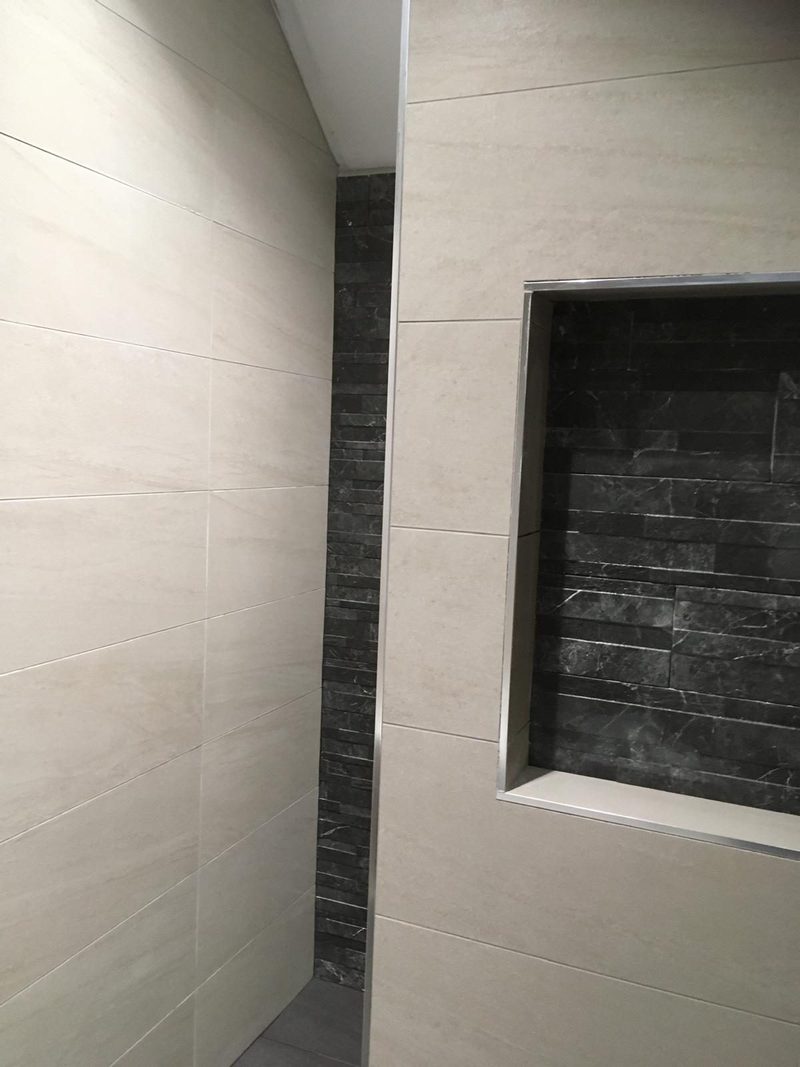 Recessed feature niche