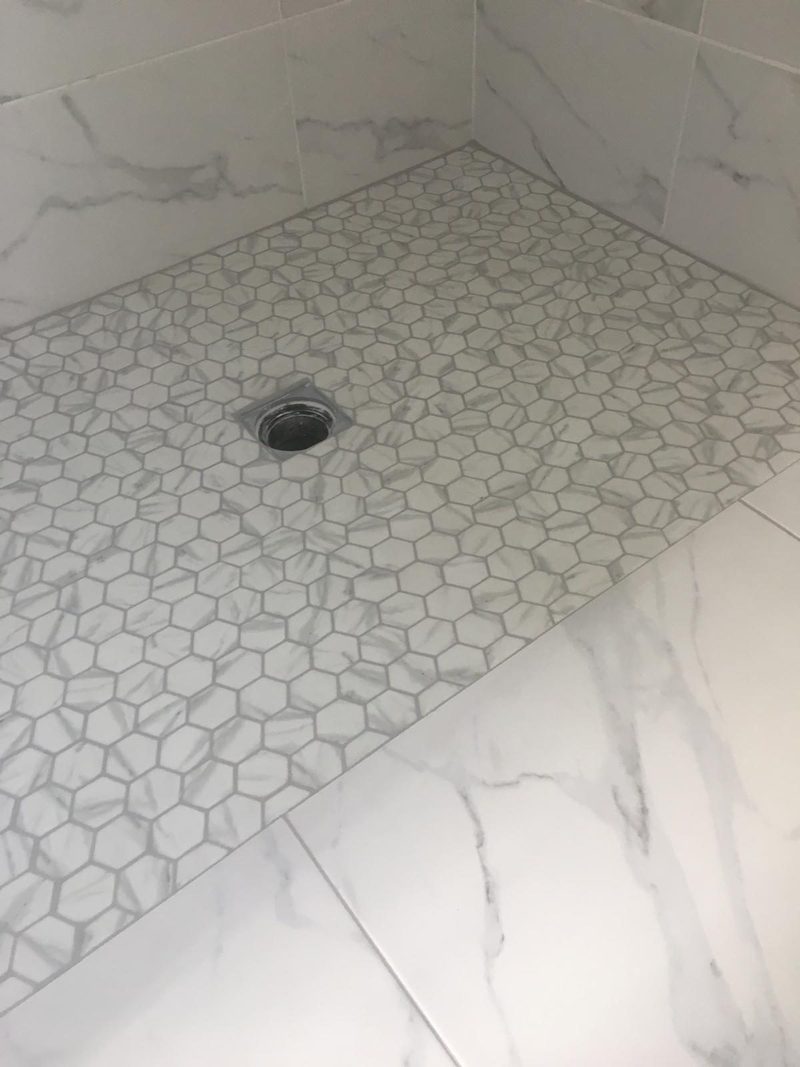 Hex mosaic shower floor